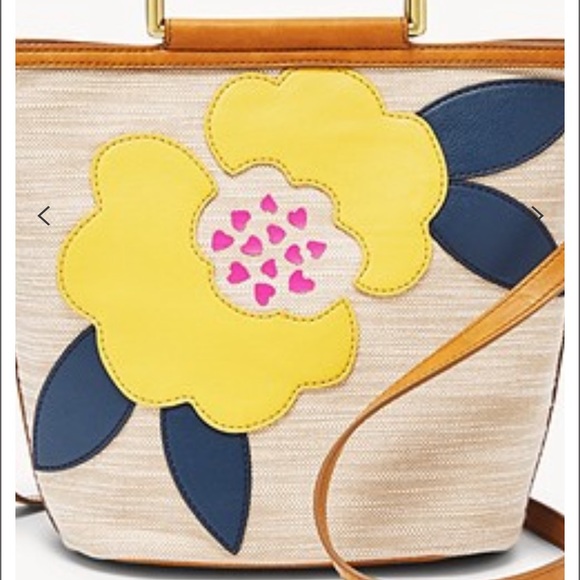 Fossil Handbags - 🎉HP🎉 NWT Fossil small bucket bag